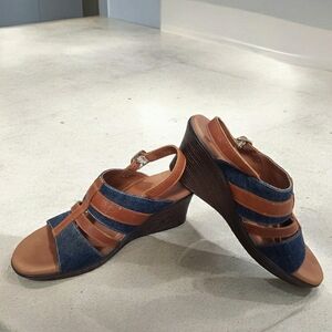SAS Sandal Womens 8.5 Blue Jean Wedge Strappy Heels Comfort Brown Casual Shoes
